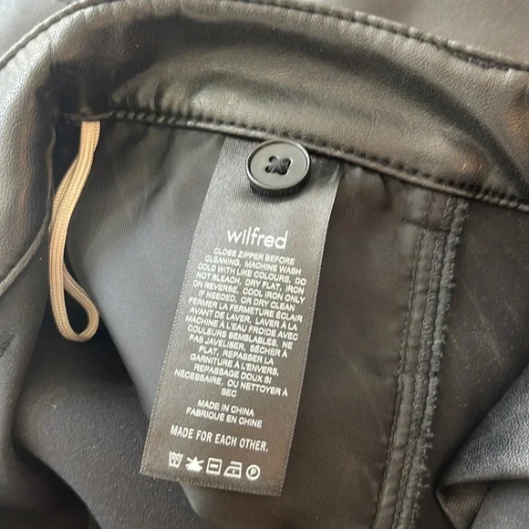 Aritzia Rebel Vegan pant Wilfred - Picture 8 of 9